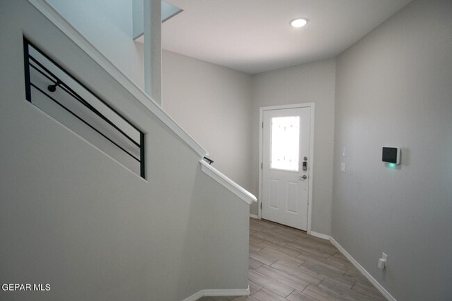 Building Photo - 12874 Woolstone Dr