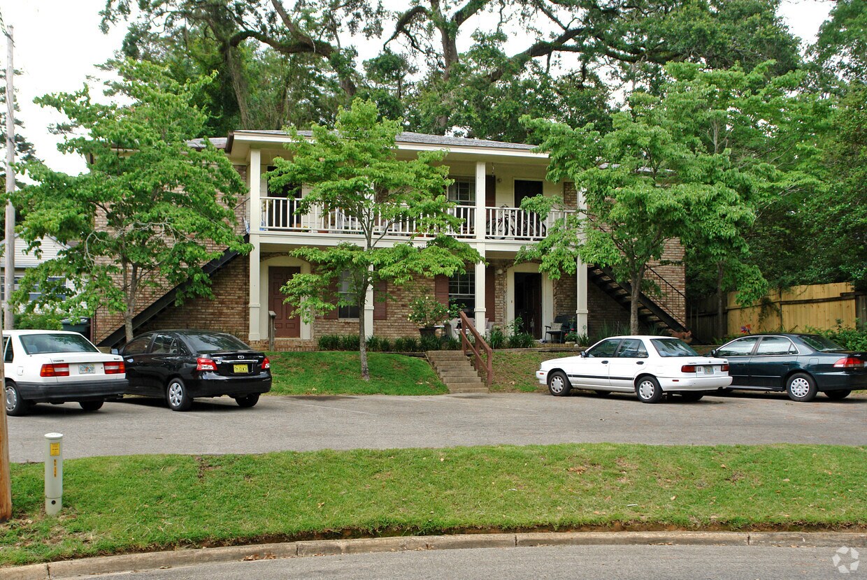 Primary Photo - 1111 Washington St