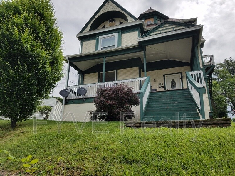Primary Photo - 266 Locust Ave