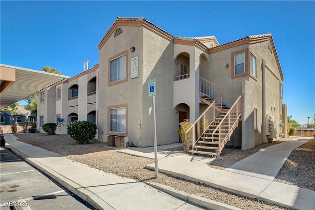 Foto del edificio - 4655 Gold Dust Ave