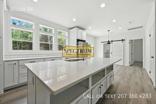 Foto del edificio - 4 Willis Rd