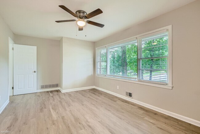 Foto del edificio - 3 br, 2 bath House - 1896 Wee Kirk Rd SE