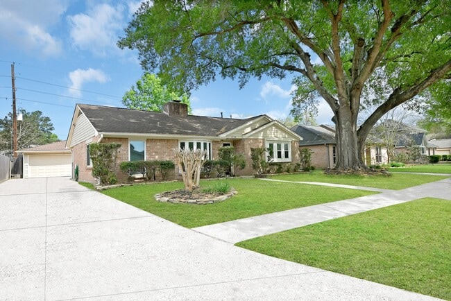 Building Photo - 4738 Whispering Falls Dr