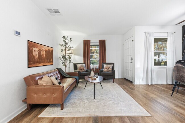 Building Photo - 319 Arnold Ave