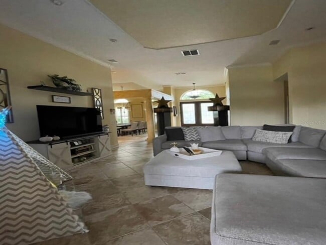 Building Photo - 242 Lakeridge Ct