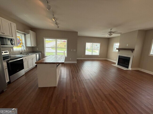 Building Photo - 519 Liberty Pk Dr