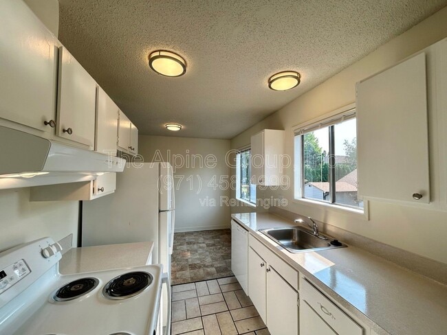 Foto del edificio - 6041 SW Valley Ave