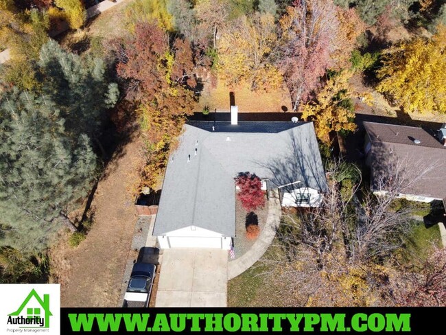 Building Photo - 4470 Moyvane Dr