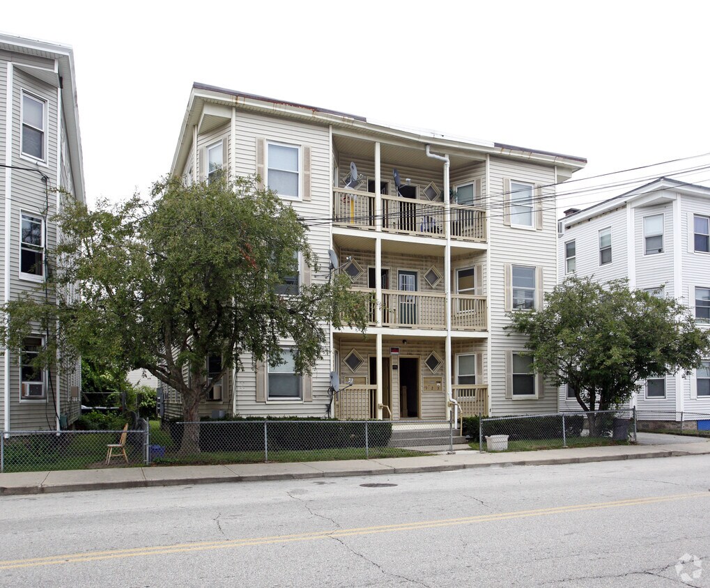 Building Photo - 266-268 Mechanic St