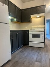 Building Photo - 323 Beaver St