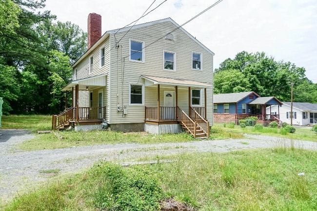 Building Photo - 303 22nd St