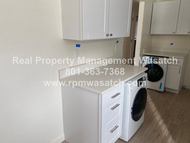 Foto del edificio - Come See This Remodeled 2 Bedroom 1 Bath F...