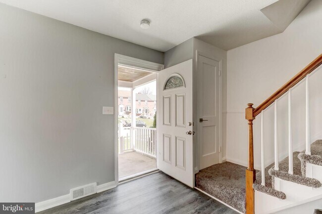 Building Photo - 1401 Cedarcroft Rd