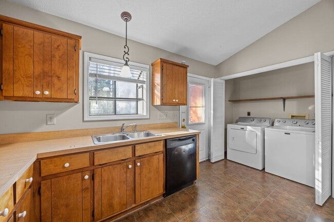 Building Photo - Welcome to Village Cedars!