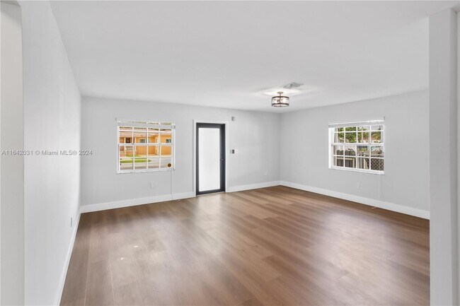 Building Photo - 3161 NW 17th St