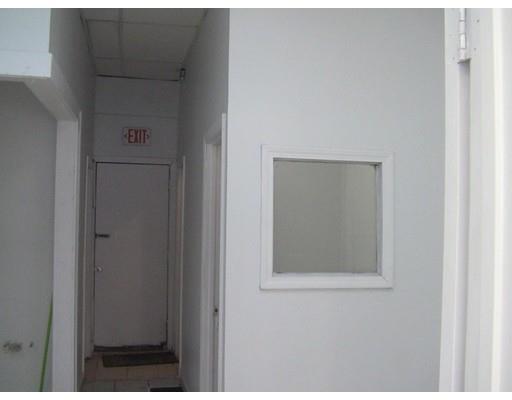 Building Photo - 423 Bowdoin St