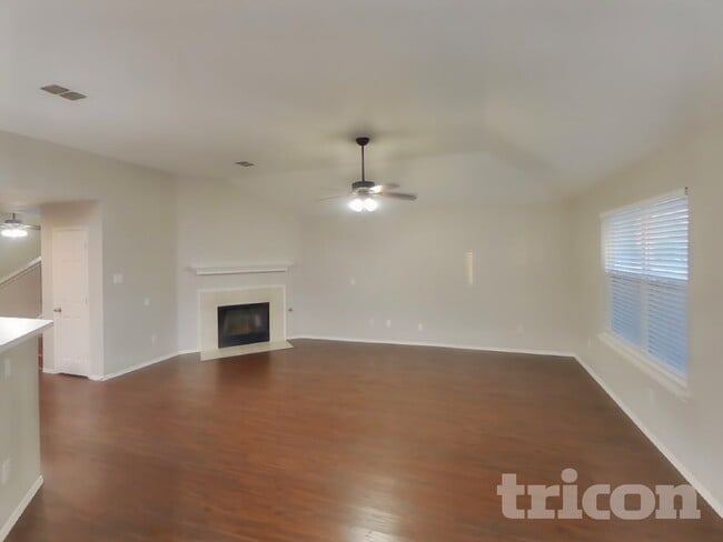 Foto del edificio - 2965 Misty Ridge Ln