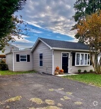 Building Photo - 907 Alfred Dr