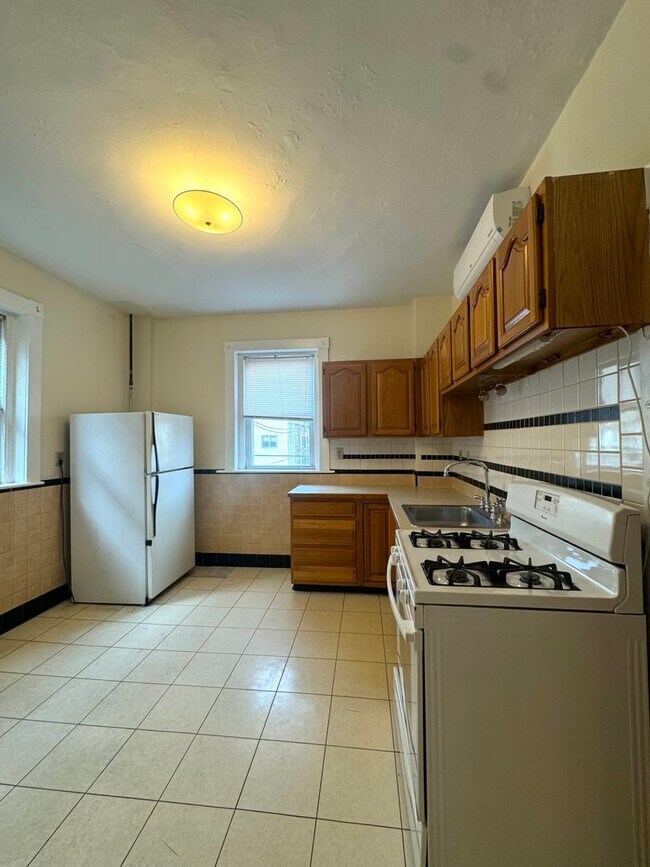 Foto del edificio - Allston 2 Bed available Jan 1st 2025
