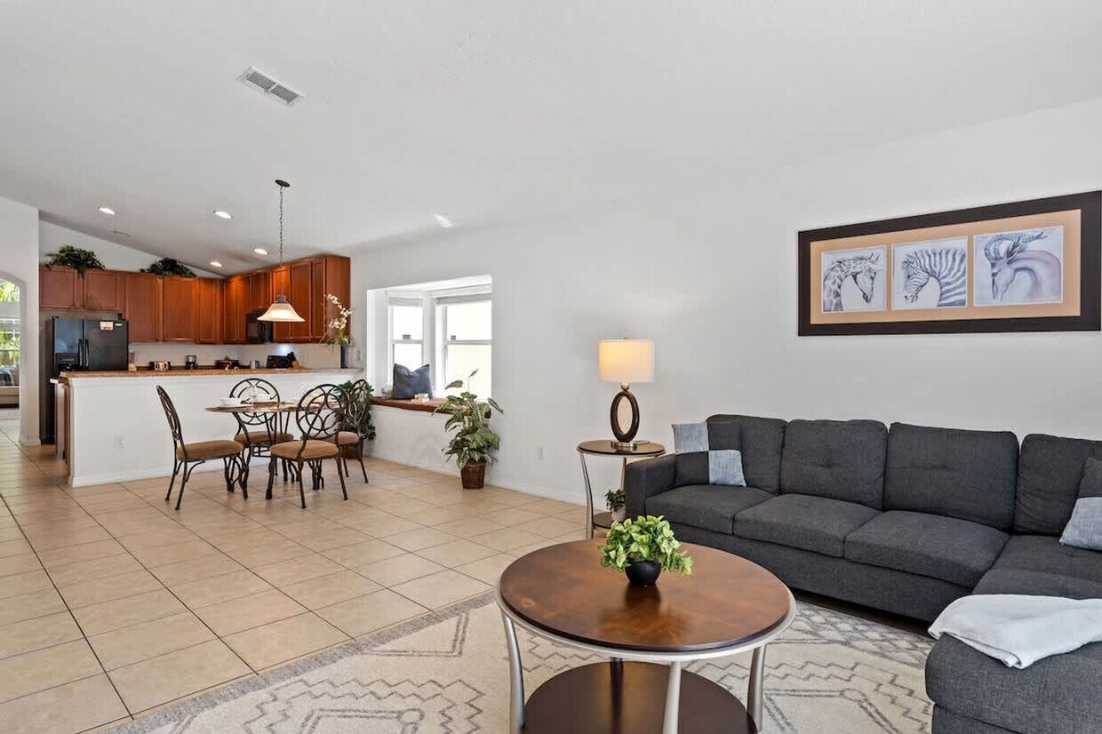 Foto principal - 2512 Dharma Cir