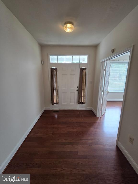 Building Photo - 10491 Carberry Ct