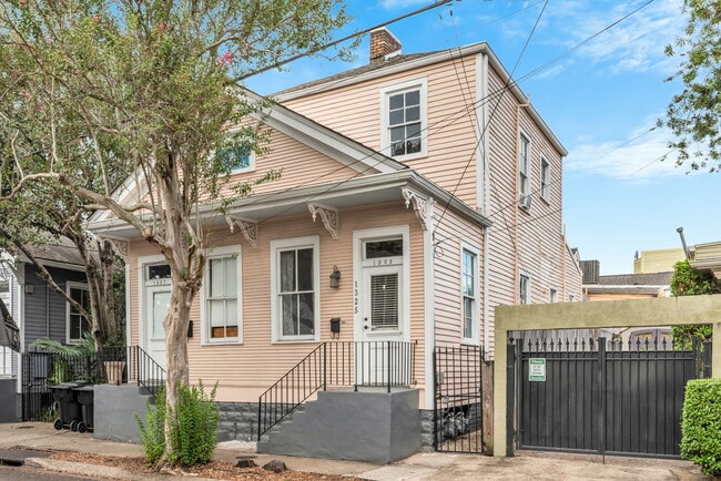 Foto del edificio - 1325 Sixth St