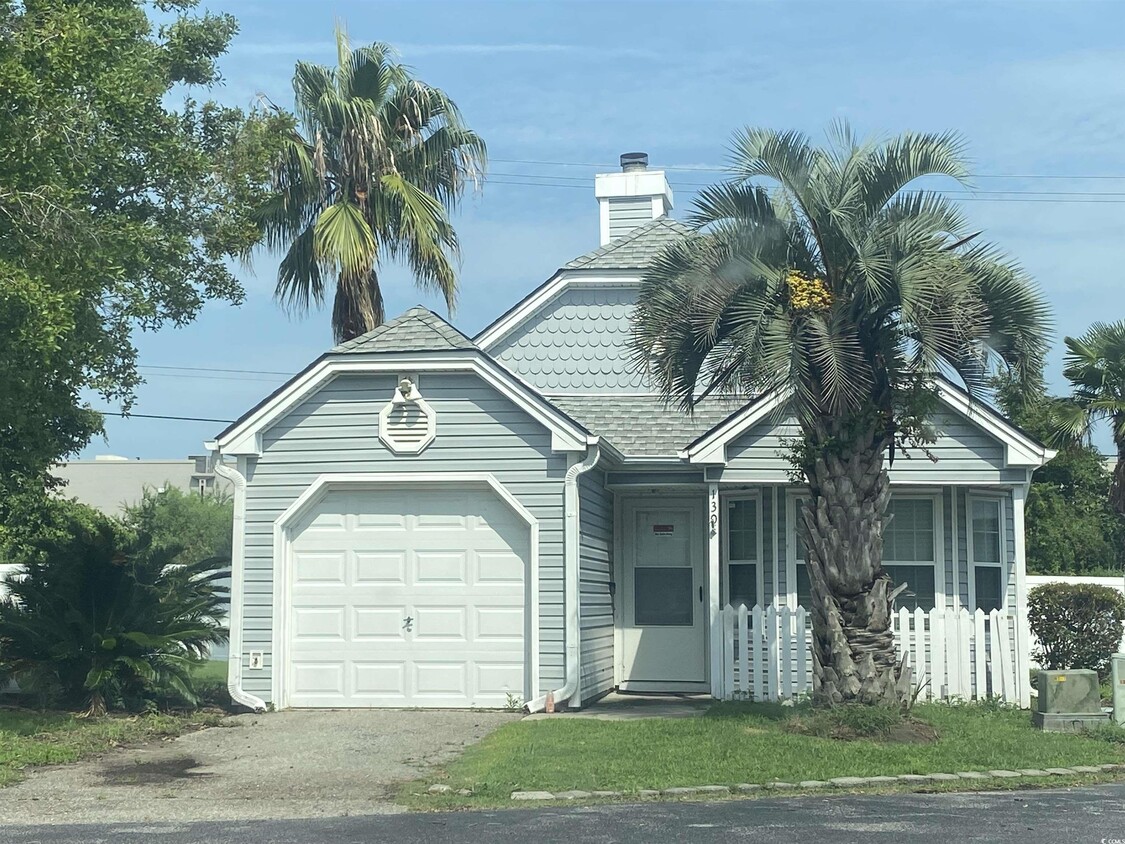 Primary Photo - 130 Whitehaven Ct