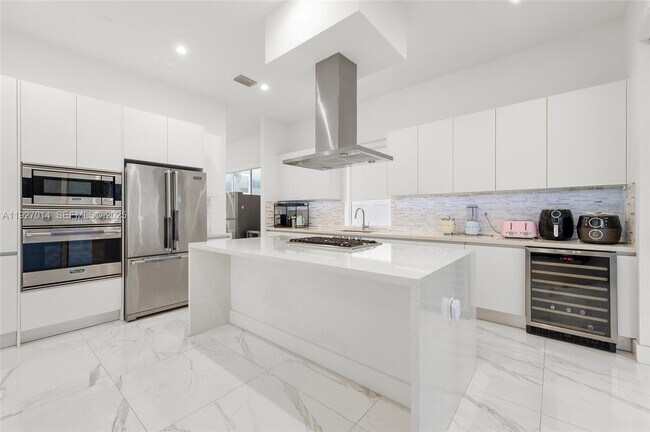 Foto del edificio - 7455 NW 103rd Pl