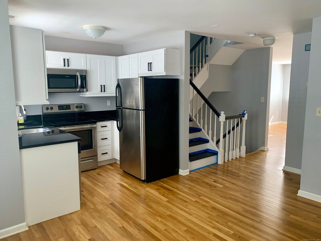 7 Seir Hill Rd Unit APT 39, Norwalk, CT 06850 Condo for Rent in