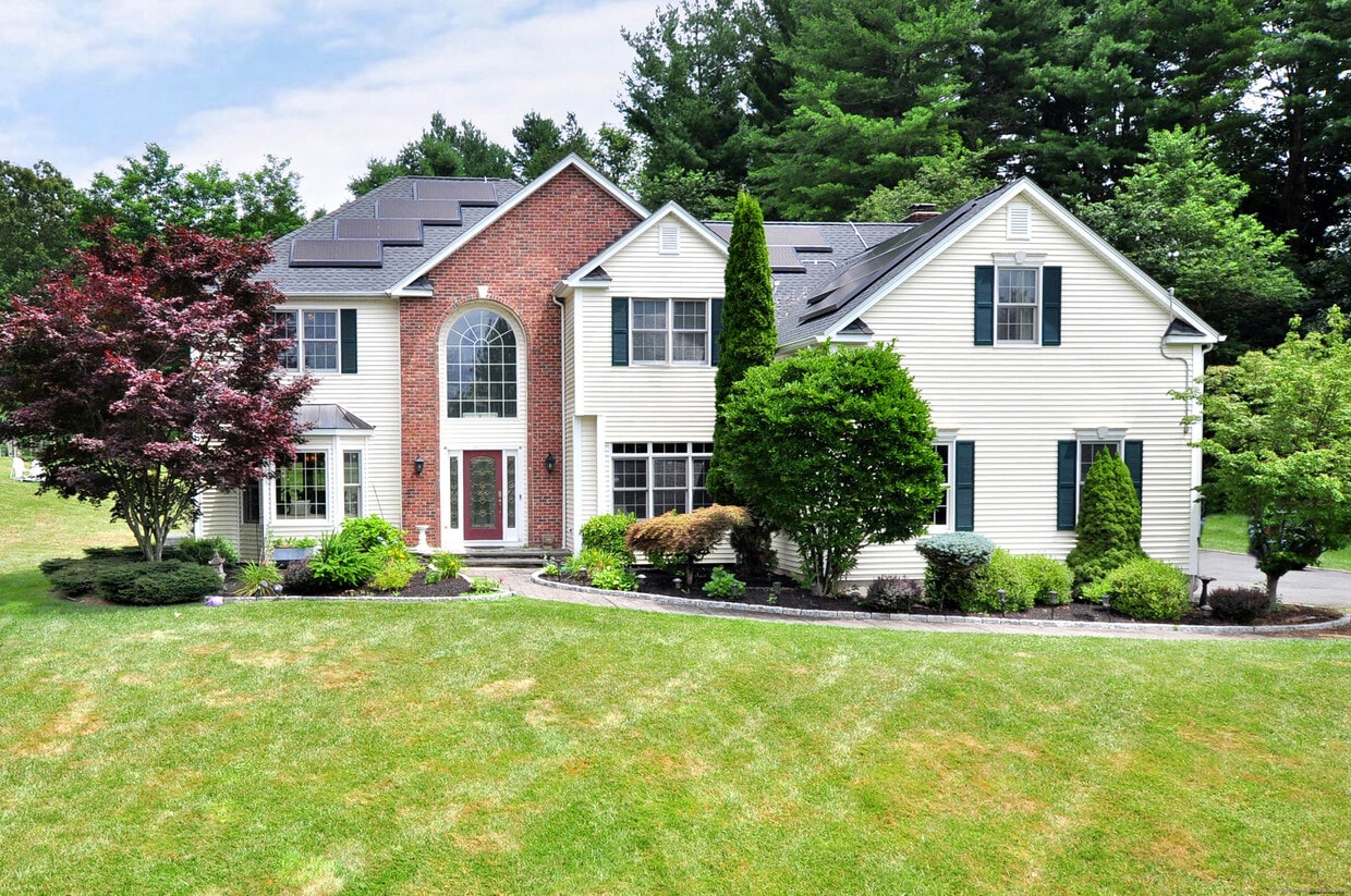Foto principal - 745 Cook Hill Rd