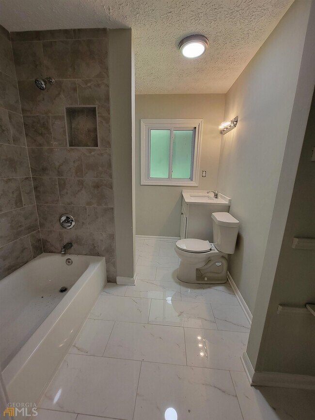 Foto del edificio - 6628 Stark Ct