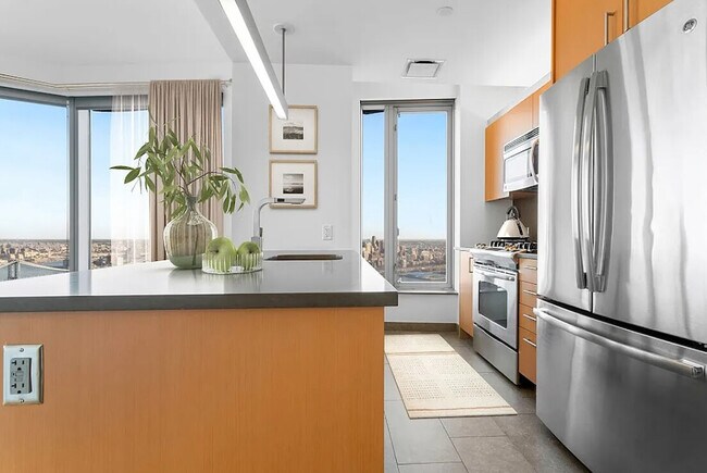 Building Photo - 29 Beekman St
