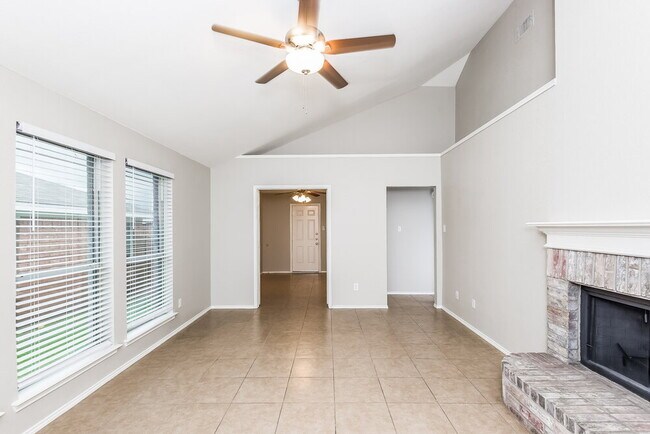 Foto del edificio - 2500 Ensenada Ln