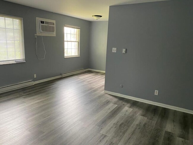 Photo - 2826 S Pennsylvania St Apartment