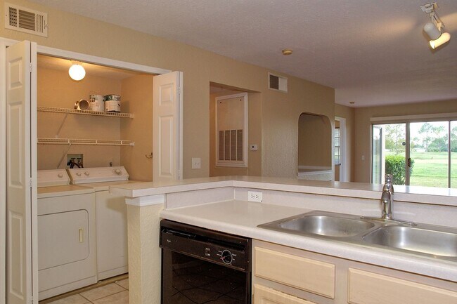 Foto del edificio - 2 bedroom 2 bath condo in Audubon Villas i...