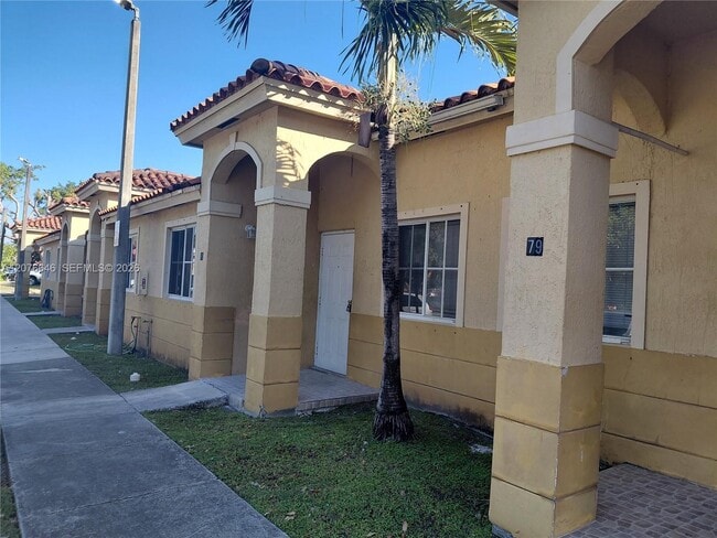 Building Photo - 83 NE 13th Ave