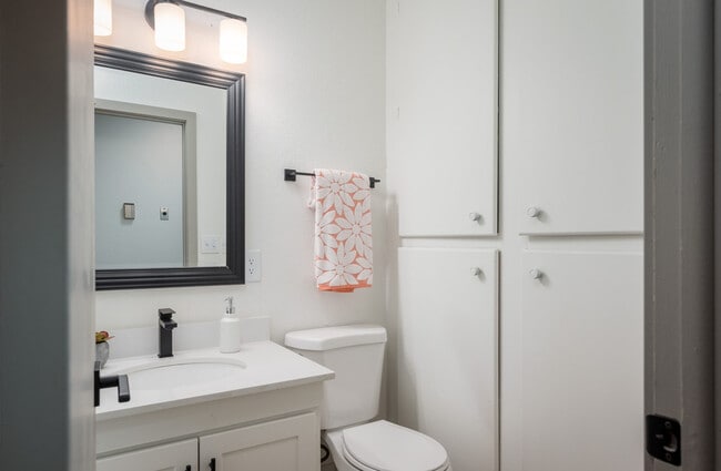 Building Photo - The Katmai