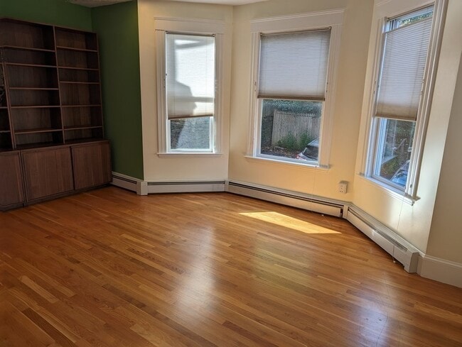 Building Photo - 2 Termine Ave
