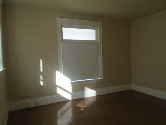 Building Photo - 1132 Rivermet Ave