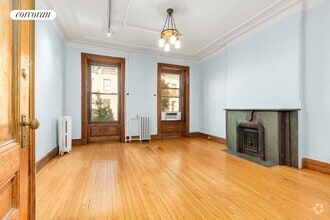 Building Photo - 362 W 46th St