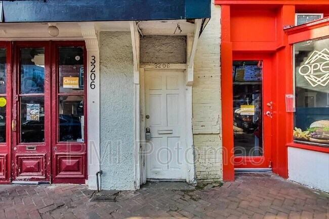 Foto del edificio - 3206 O St NW