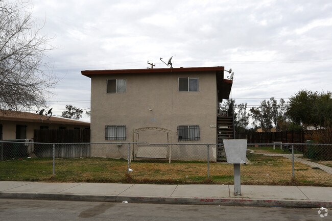 Building Photo - Clover Elm Apartments