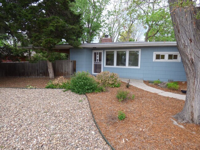 Foto del edificio - $0 DEPOSIT OPTION. 2 BEDROOM 1 BATH, XERISCAPED YARD CLOSE TO BELMAR, O'KANE PARK AND ST ANTHONY'S!