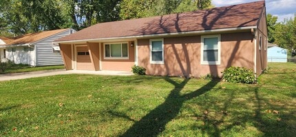 Building Photo - 3912 SW Dixie Ct