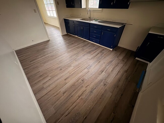 Foto del edificio - Cute home for rent in Woodlake, Ca