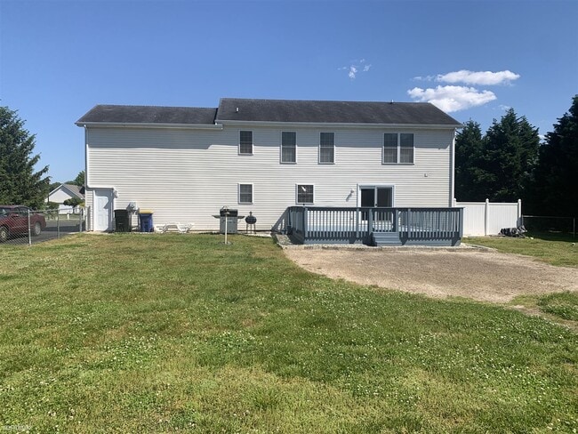 Building Photo - 4 br, 4 bath House - 142 Trillium Drive
