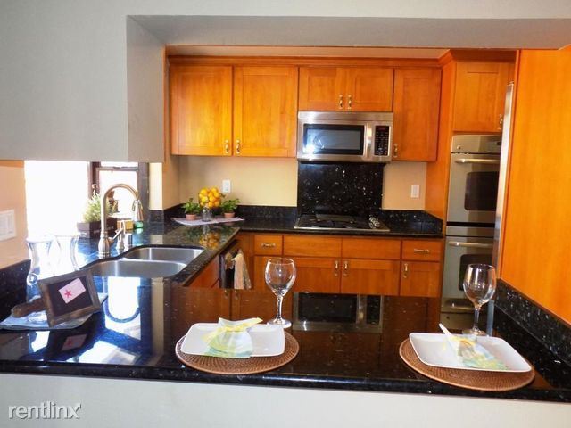 Building Photo - 3 br, 2 bath Townhome - 1133 Tanglewood Way