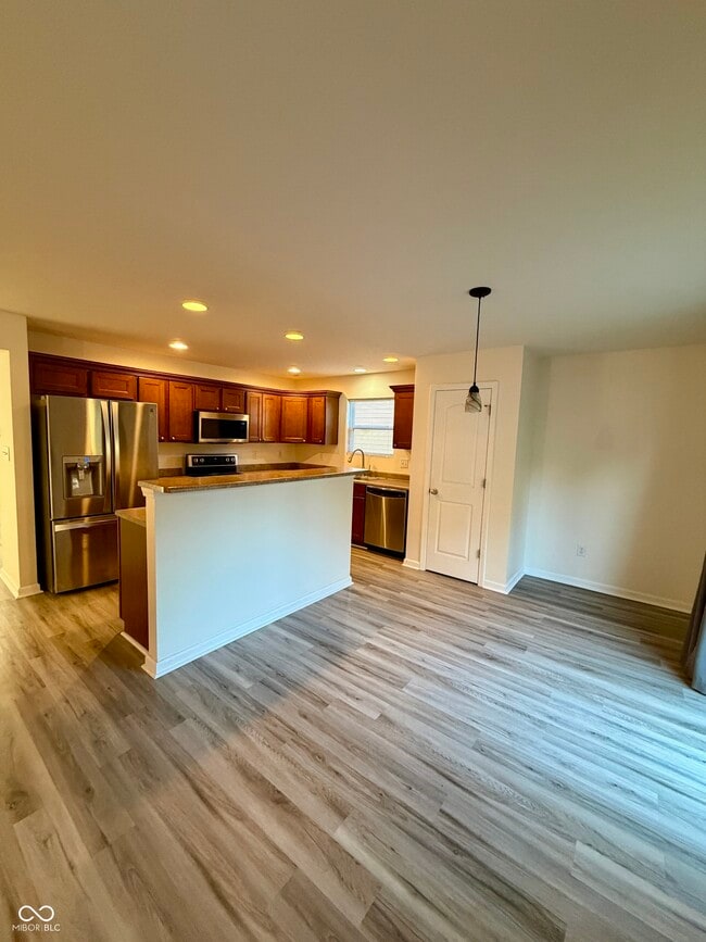 Foto del edificio - 7952 Bombay Ln