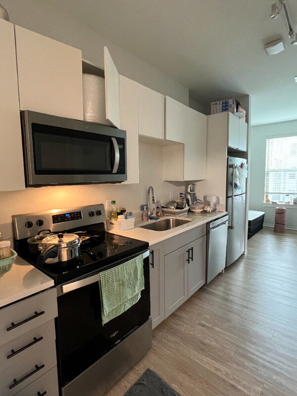 Foto del edificio - 3020 Hillsborough St