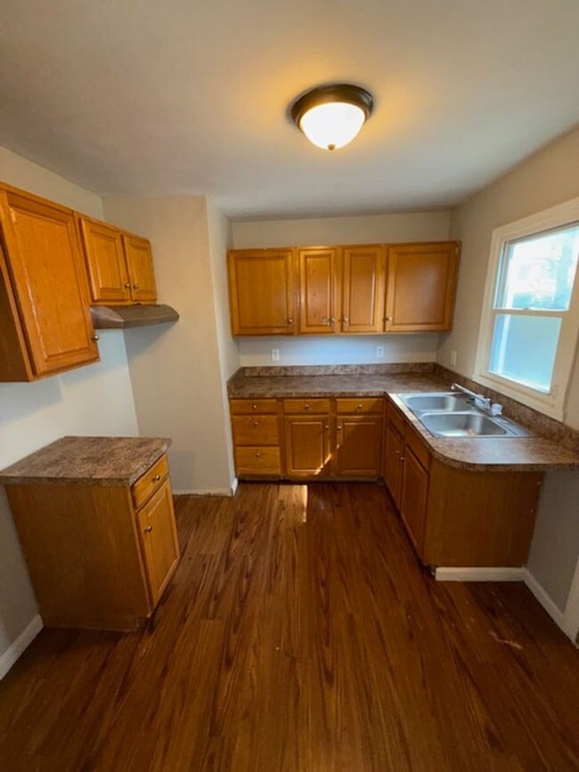 Building Photo - 4315 Frisse Ave